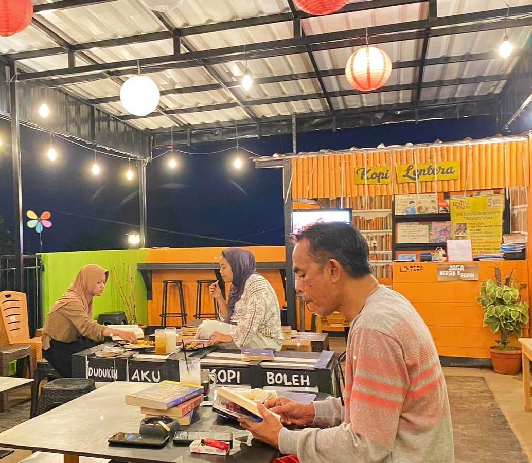 Kopi Lentera, Tempat Ngopi Asyik Sambil Baca Buku di Kaki Gunung Salak