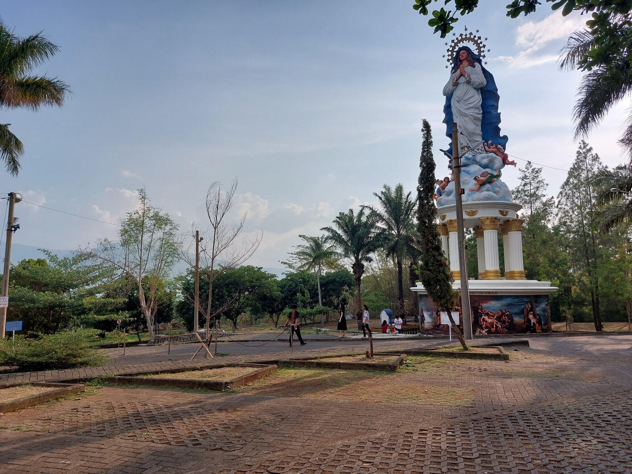 Gua Maria Kerep Ambarawa, Semarang.