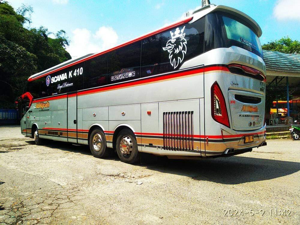 Bus AKAP Sumatera Barat: Persaingan Sengit di Jalur Jakarta - Padang