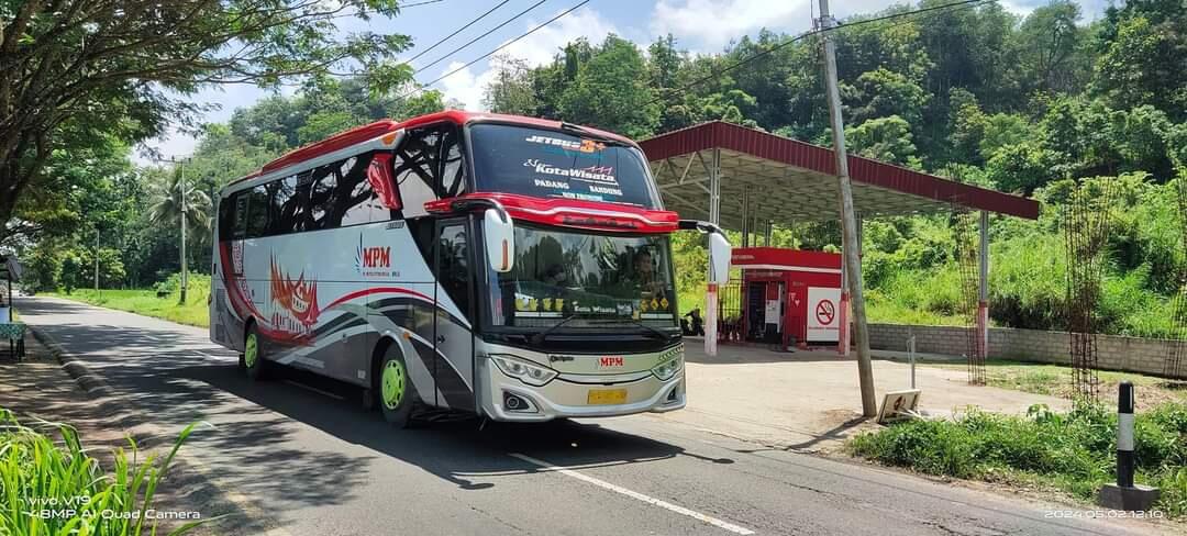 Bus AKAP Sumatera Barat: Persaingan Sengit di Jalur Jakarta - Padang
