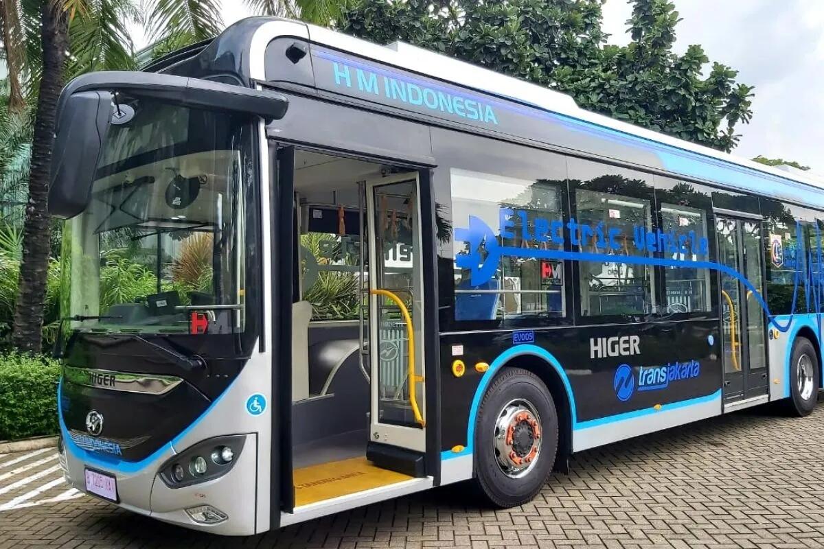 TransJakarta, Salah Satu Solusi Transportasi Massal di Jakarta