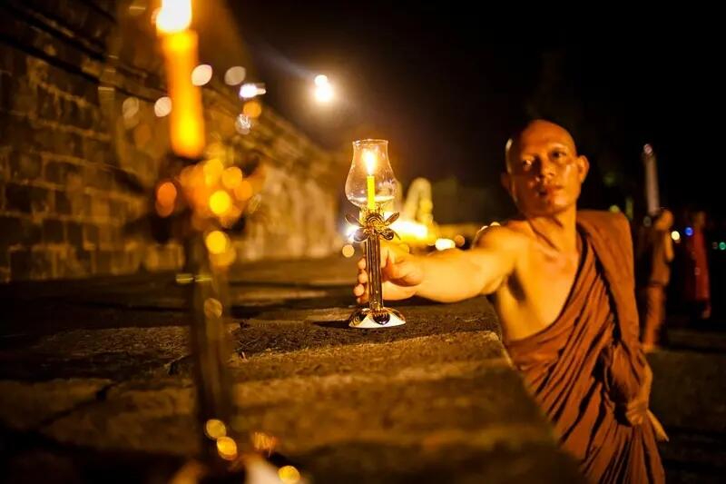 Bagaimana asal-usul ajaran Buddha di Indonesia