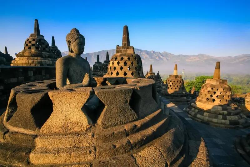 Bagaimana asal-usul ajaran Buddha di Indonesia