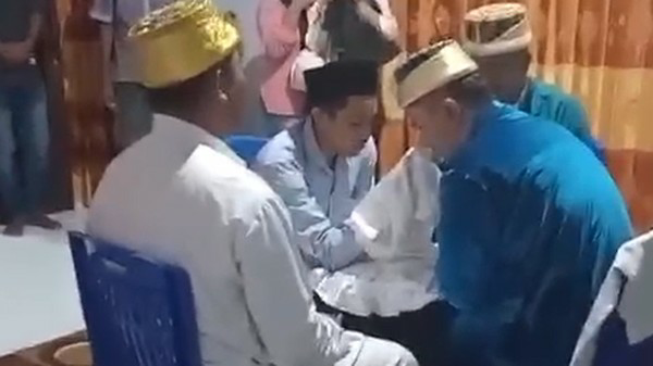 Video Wali Nikah Tonjok Mempelai Pria Usai Ijab Kabul, Apa Masalahnya?