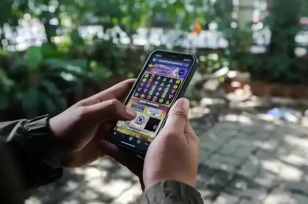 Parah! DPR Sebut Ada Oknum di Kominfo yang Lindungi Situs Judi Online!