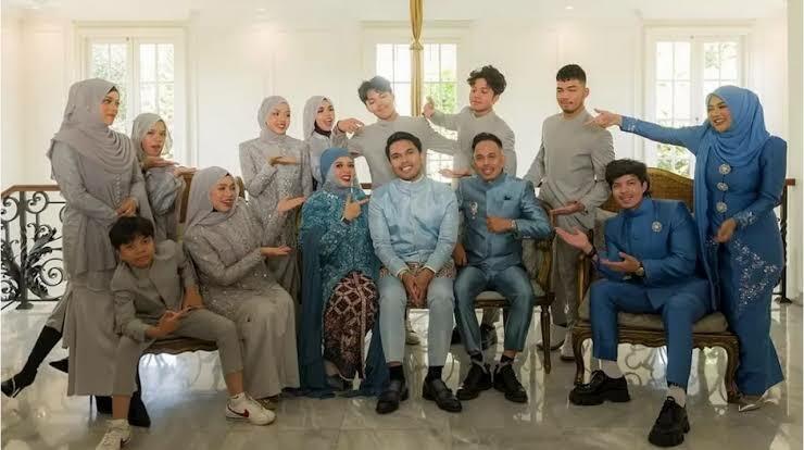 Kenapa Sampai Lupa? Ayah Atta Halilintar Protes MC Panggil Anaknya Tanpa Gelar Haji