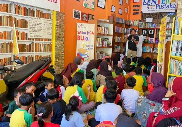 Jalan Kebaikan Itu Bernama Taman Bacaan