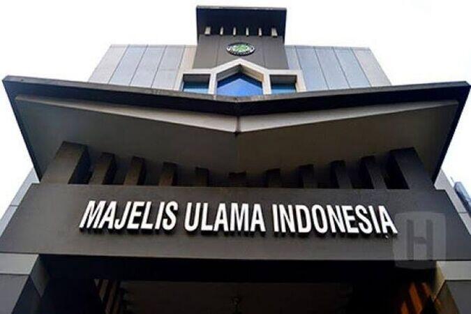Apa itu sunat perempuan dan mengapa itu dilakukan?