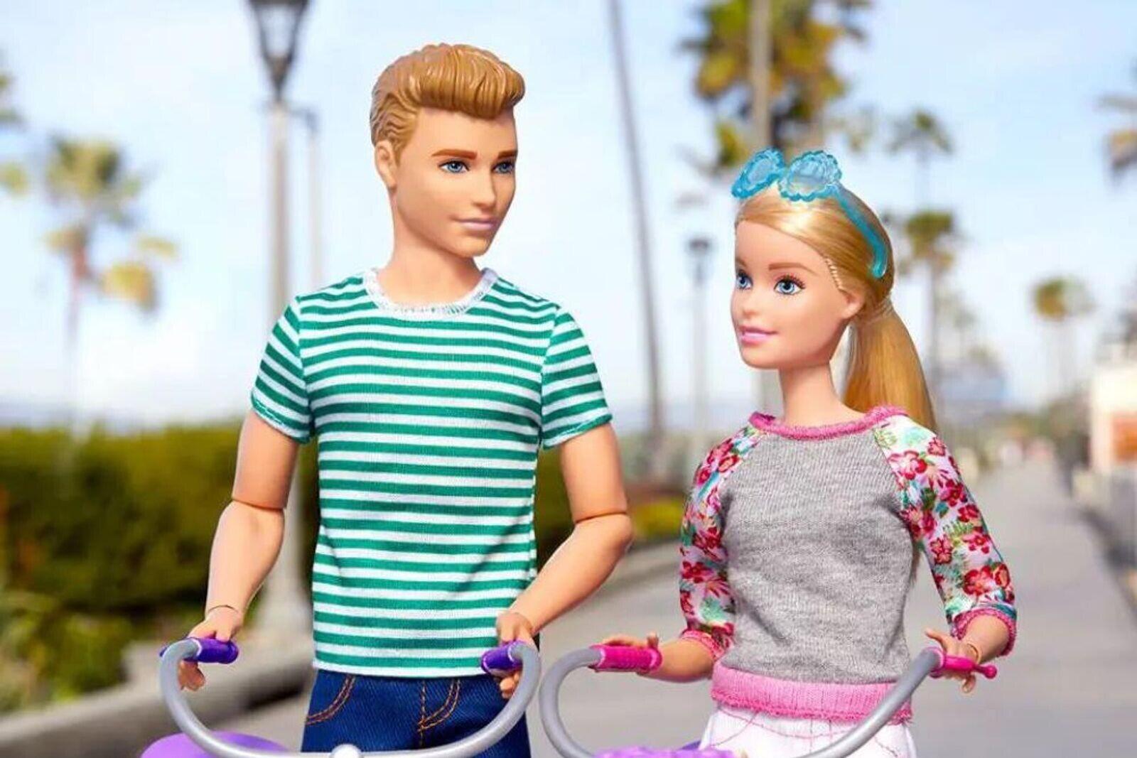 Boneka Barbie dan Ken
