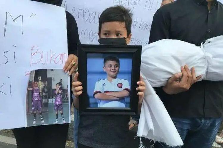 Misteri Kematian Afif Maulana, Loncat dari Jembatan atau Disiksa Polisi?