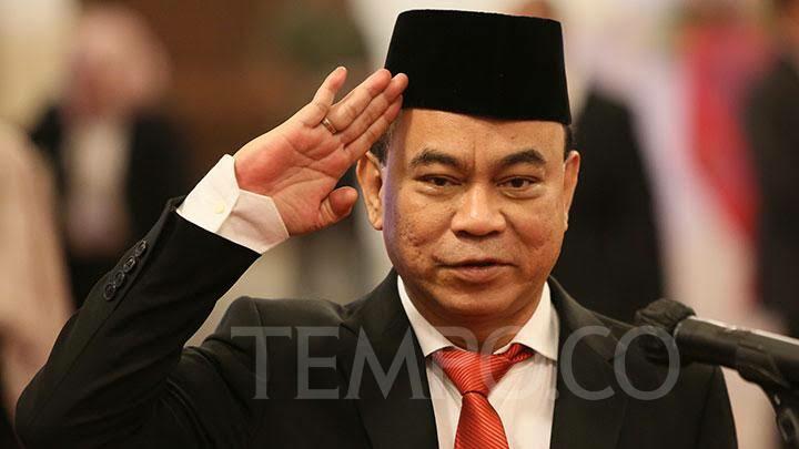 Nggak punya Tata Krama! Media Asing: Menkominfo Budi Arie Menteri Giveaway!
