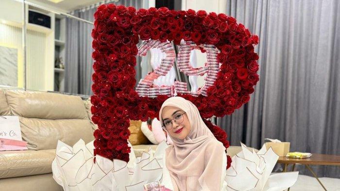 Beda dengan Anda Zen! Ria Ricis Dicibir Netizen Dandan Terlalu Menor usai Menjanda