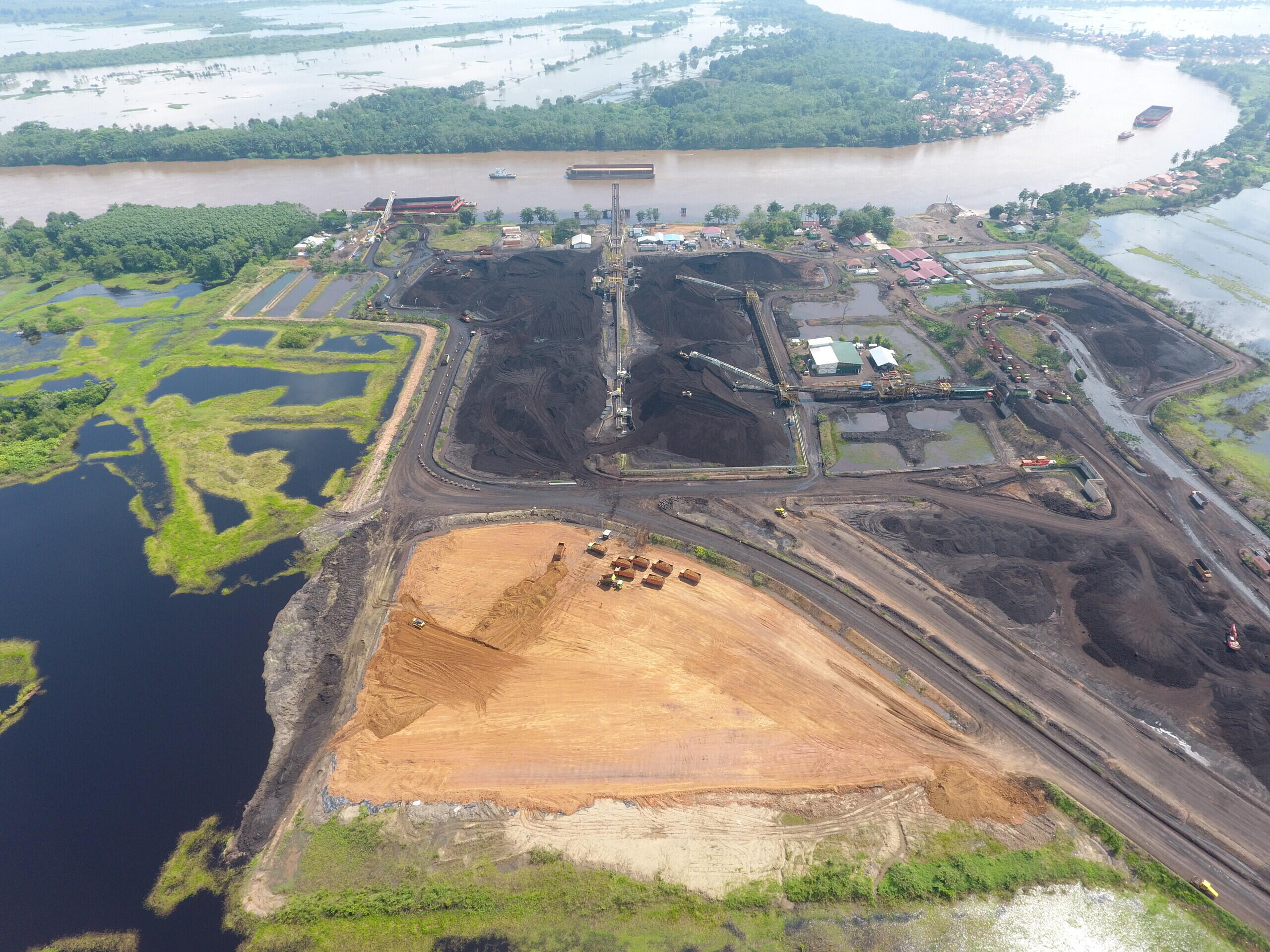 Langkah-langkah Titan Infra Group dalam Memulihkan Kesuburan Tanah Pasca Pertambangan