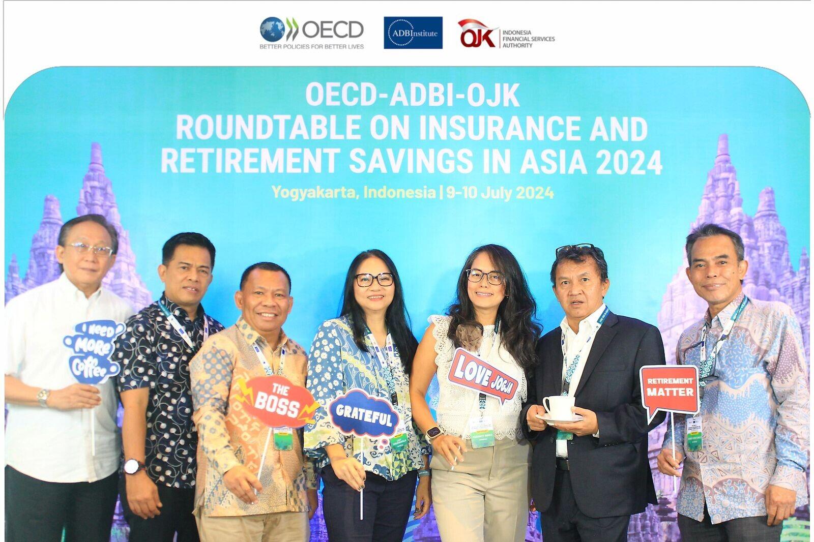 Roundtable on Insurance and Retirement Savings in Asia 2024 oleh OJK, OECD, dan ADBI