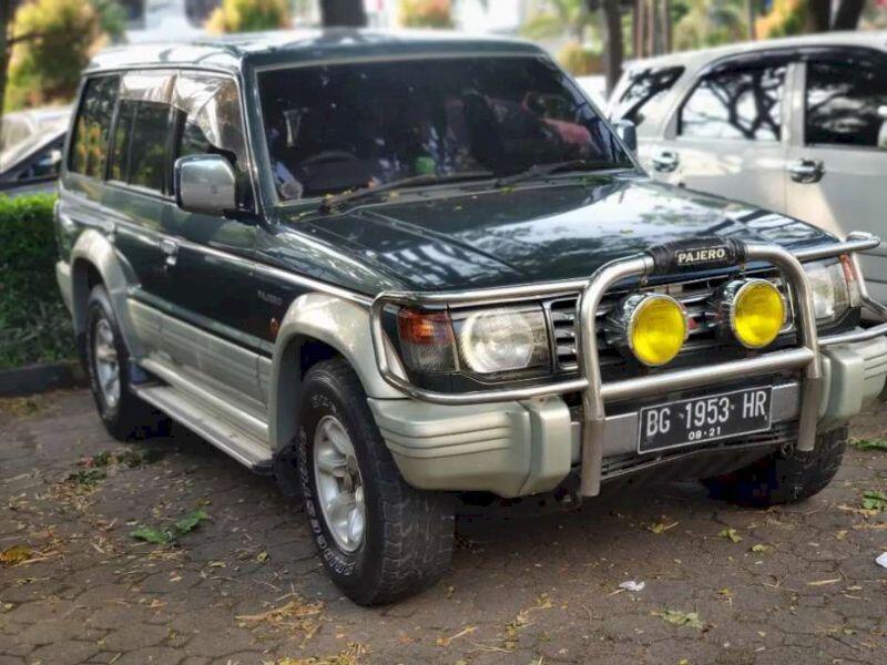 Mitsubishi Pajero Generasi 2: Mobilnya Non Sarah di Sinetron Si Doel