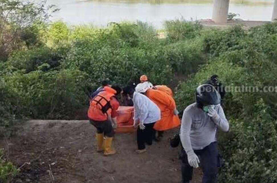 Bukannya Ikan, Pemancing di Jombang Malah Dapat Mayat