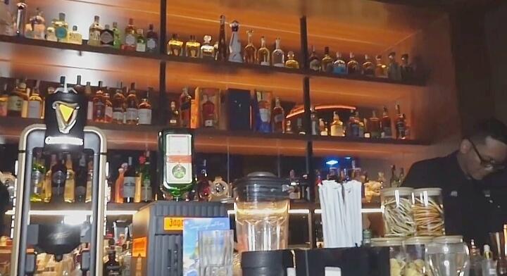 Lobi - Lobi Launch And Resto 24 Jam Yang Berada Di SCBD