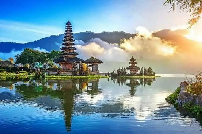 Ada Apa dengan Bali? Percontohan Wisata di RI, Namun bikin Niluh Djelantik Menangis