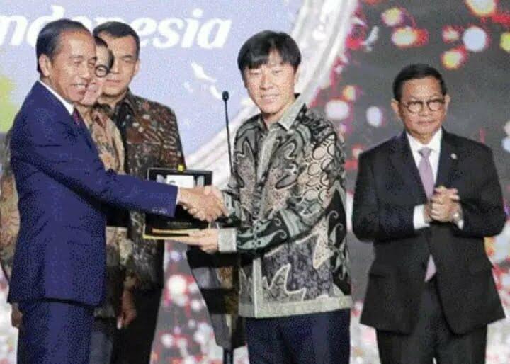 Shin Tae-yong Dapat Golden Visa dari Presiden Jokowi Karena Berjasa, Layakkah?