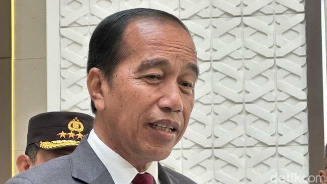 Salut! 3 Bulan Selesai Masa Jabatan, Jokowi masih sering Kaget: Ini 5 Potretnya!