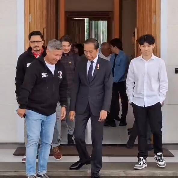 Kunjungan Presiden Jokowi ke Ibu Kota Nusantara dengan Para Influencer