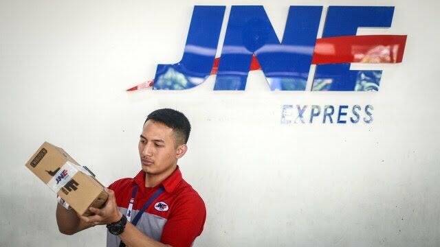 Langkah Puluhan Ribu Resi: Patah Tumbuh Bareng JNE dari Era Kaskus sampai IG