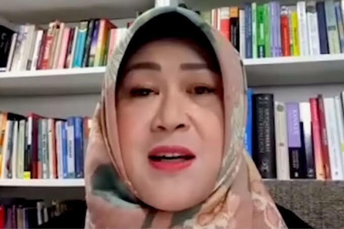 Jokowi Boyong Influencer ke IKN, Dokter Tifa: Kalau Pakai Uang Pajak, Saya tak Ikhlas
