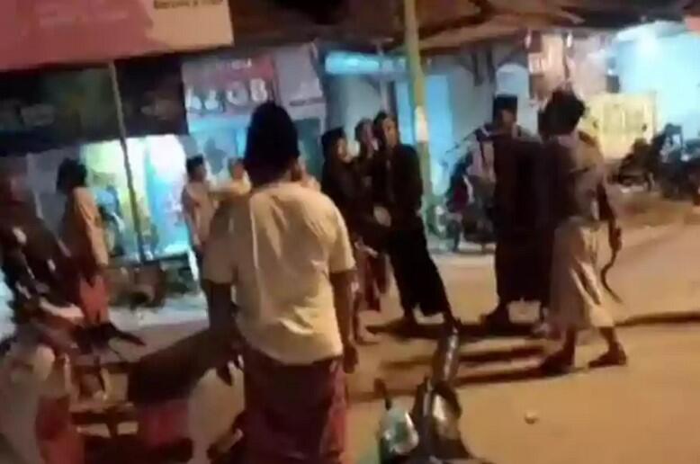 Cekcok Dua Kubu Warga Bangkalan Nyaris Carok Massal