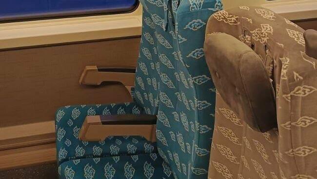 Miris, Bantal Canggih Kereta Whoosh Dicuri Penumpang!