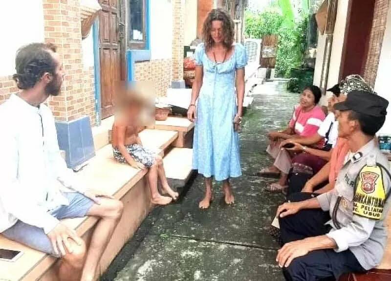 Makanya Rusia Ketar-ketir! Anak Ukraina ini Mengerikan, Keluyuran Bawa Sajam di Bali