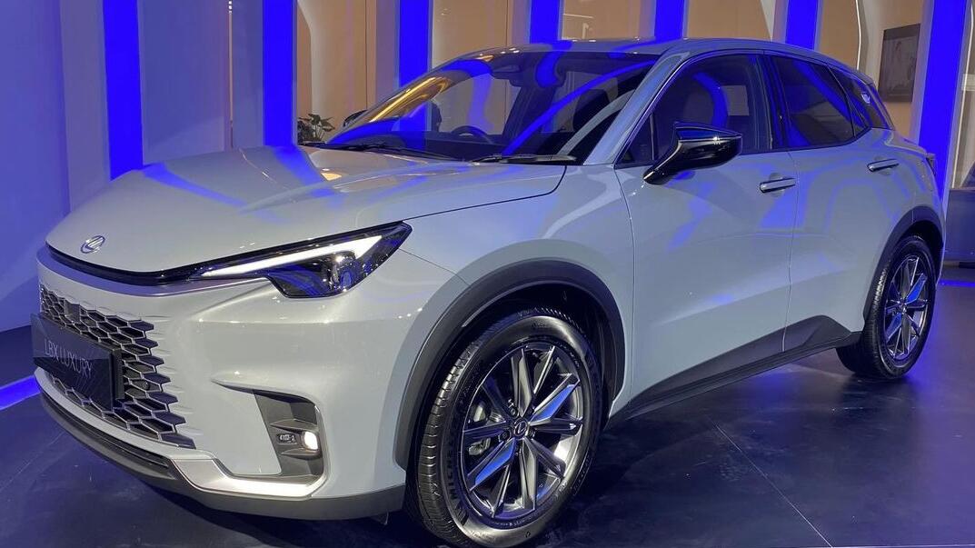Lexus LBX: Mobil Hybrid Premium, Harga Dibawah Rp 1 Miliar
