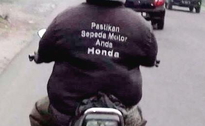 Inilah Alasannya Beli Motor Baru Nggak Lagi Dapat Jaket, Gimana Menurutmu?