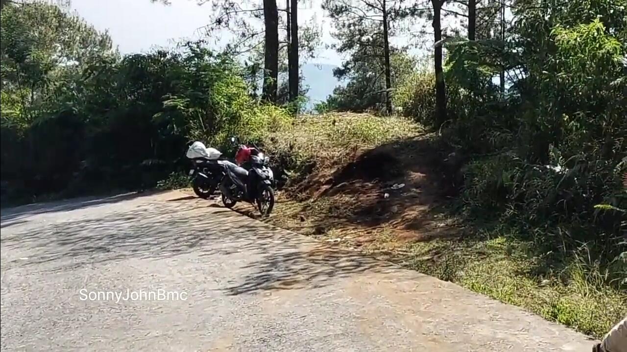 Rem Blong saat Lewati Jalan Menurun, Fortuner Masuk ke Jurang