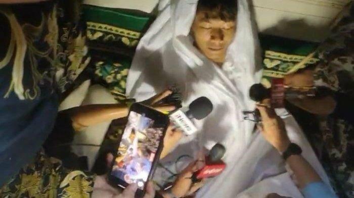 Heboh! Saka Tatal telah Melakukan Sumpah Pocong, Sumpahnya sangat Mengejutkan!