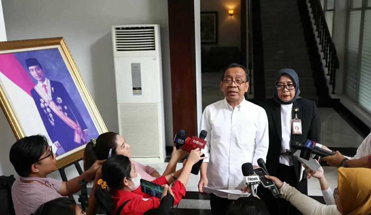 Heboh Rumor Sewa 1000 Alphard untuk HUT RI di IKN, Begini Kata Mensesneg!