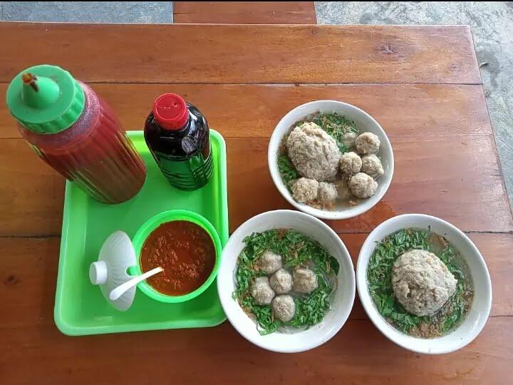 Murah Banget! Bakso Rp2000 Seporsi Masih Ada di 2024!