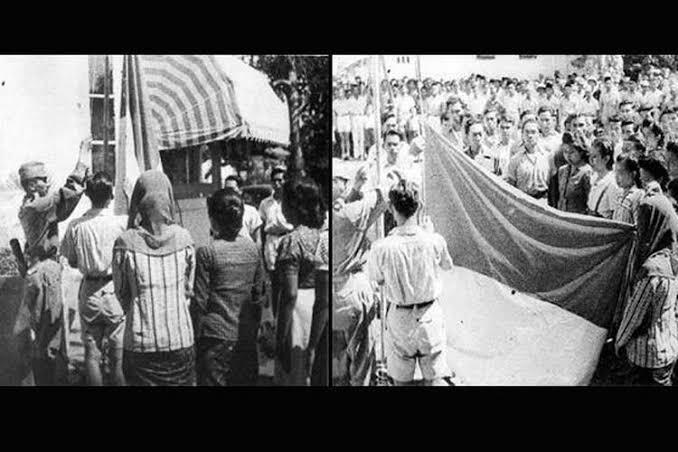 Jangan Lupakan Sejarah! Ada Perempuan Berjilbab Lho Saat Pengibaran Merah Putih 1945!