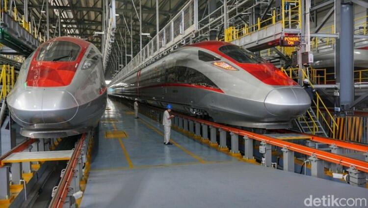 Jokowi Sebut MRT, LRT dan Kereta Cepat Rugikan Negara, Kok Bisa?
