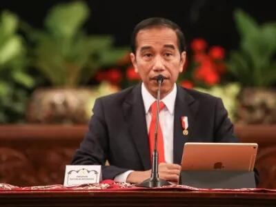 Jokowi Sebut MRT, LRT dan Kereta Cepat Rugikan Negara, Kok Bisa?