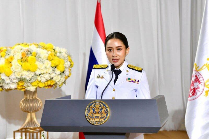 Anak Thaksin Shinawatra ini Jadi PM Terbaru Thailand, Kecantikannya jadi Sorotan!