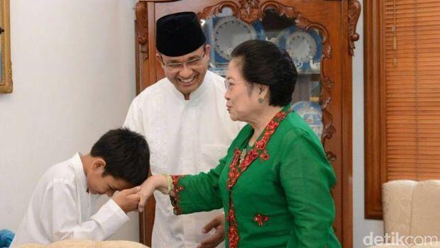 Hasto Sebut Megawati Kenal Anies sebagai Cucu Pahlawan Nasional AR Baswedan