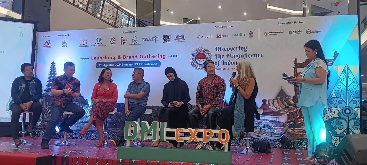 Discovering the Magnificence of Indonesia, Trade Dan Tourism EXPO, Memajukan UKM
