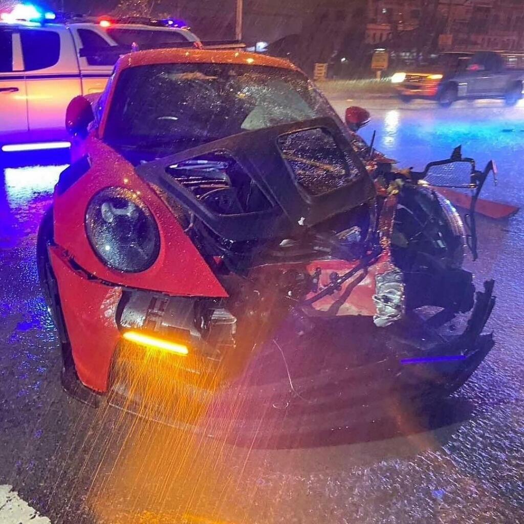 Hujan Membawa Luka | Ferrari 296 dan Porsche GT3 RS Rungkad Saat Main Hujan-hujanan