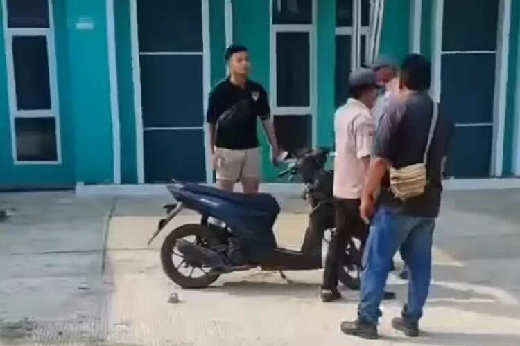 Warga Perumahan Dipaksa Pakai Jasa Akamsi Saat Renovasi Rumah, Wajarkah?
