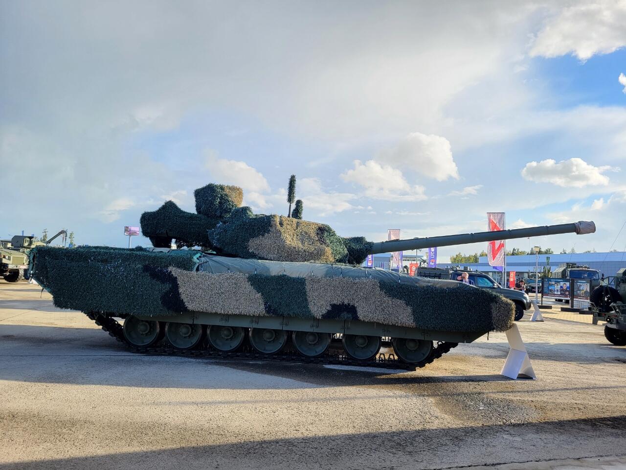 Army 2024: T-14 Armata Tampil dengan Sistem Perlindungan Nakidka