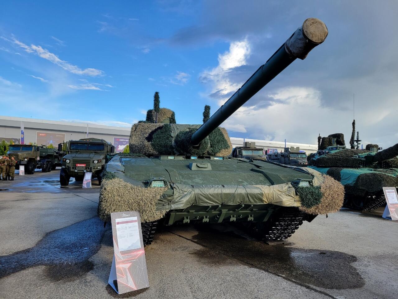 Army 2024: T-14 Armata Tampil dengan Sistem Perlindungan Nakidka
