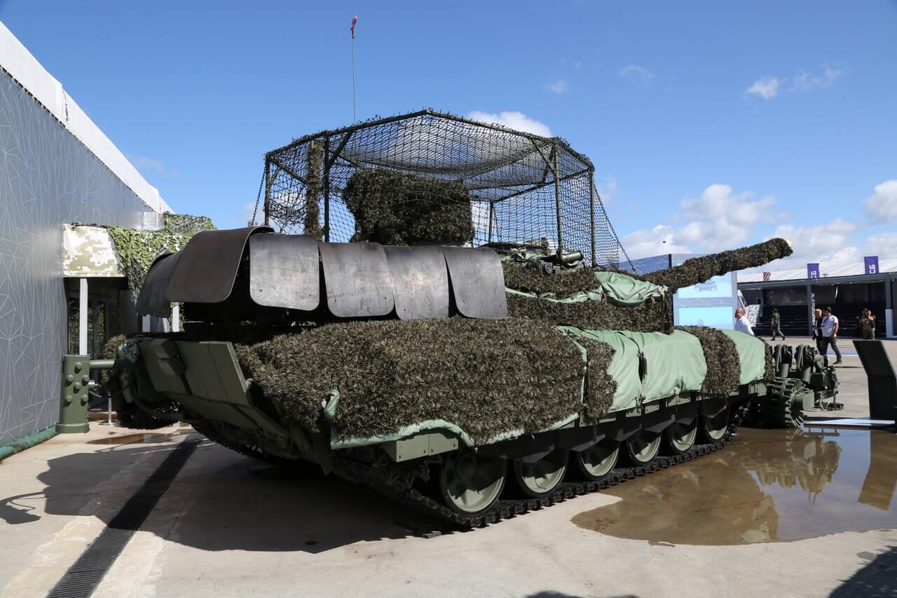 Army 2024: T-14 Armata Tampil dengan Sistem Perlindungan Nakidka
