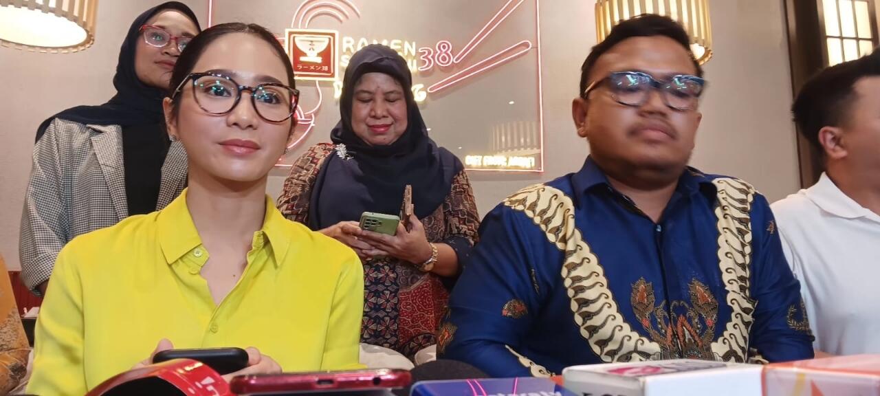 Sinetron Bunga Zainal Kena Tipu Investasi Rp 15 M