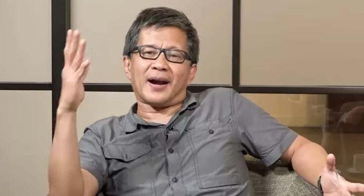 KENAPA ROCKY GERUNG TIDAK MENYUKAI JOKOWI SEBAGAI PRESIDEN ?
