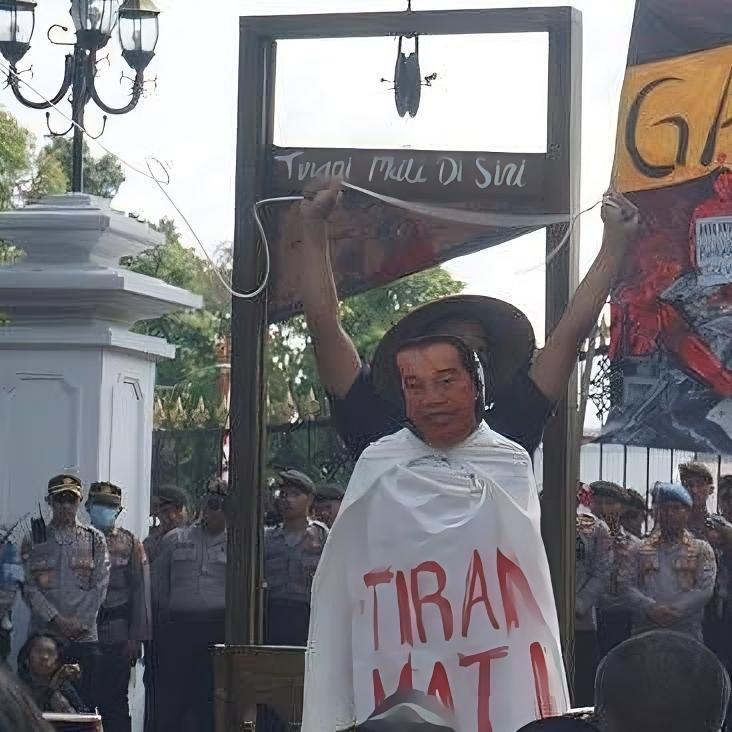 Mahfud Ingatkan Jokowi: Mau Turun Manis, Atau Pahit